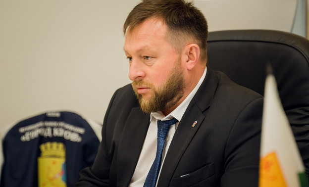 Глава кировской горадминистрации будет работать в Совете Федерации