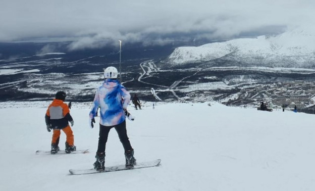 АТОР: на первых российских горнолыжных курортах открыли сезон