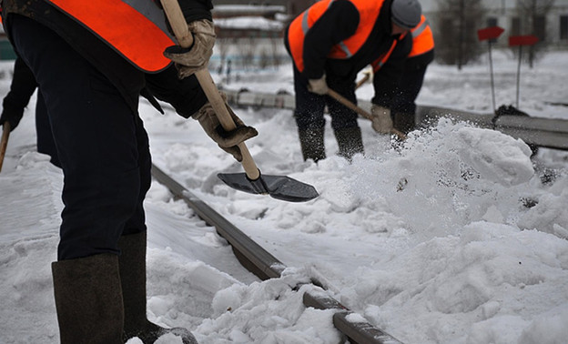 Сегодня кировские коммунальщики начнут вывозить снег с улиц города