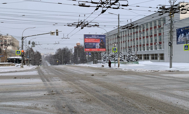 Госавтоинспекция Кировской области обратилась к водителям из-за погоды