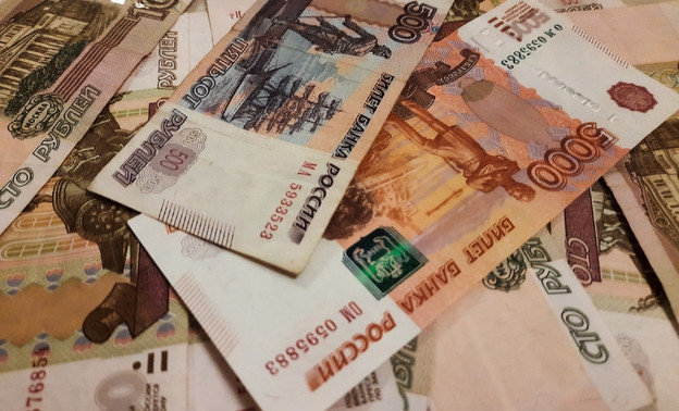 Зарплата по номеру: российские банки тестируют отправку денег через СБП