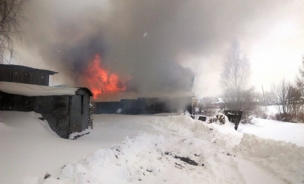 Школьница из Верхошижемья спасла из горящего дома пять семей