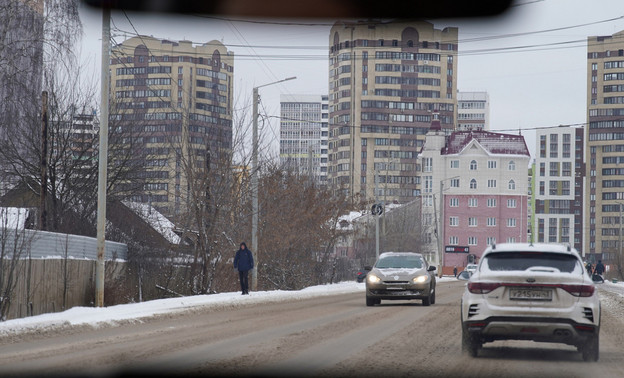 Кировчанина во время поиска закладки в снегу заметили росгвардейцы