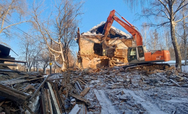 В Кирове планируют снести 17 аварийных домов