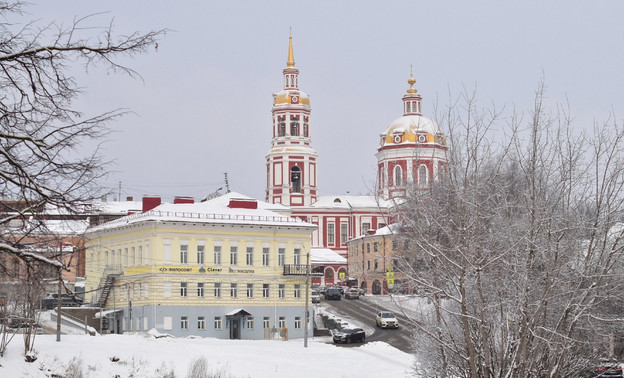 Обилие осадков и похолодание ниже нормы. Какой будет погода в Кировской области в декабре?