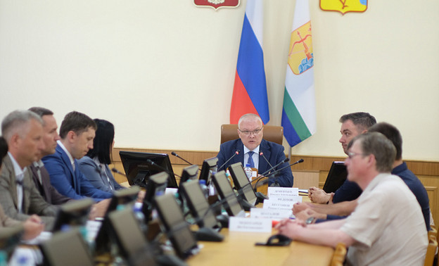 Застройщику «Монолит» предложили законный вариант для завершения строительства школ в Кирове