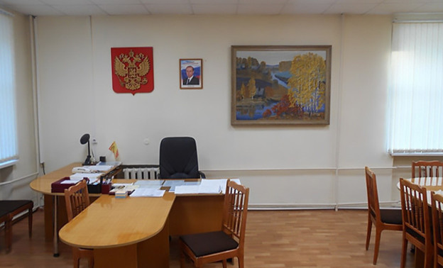 Экс-главу Афанасьевского района осудили за покровительство местному бизнесу и хранение боеприпасов