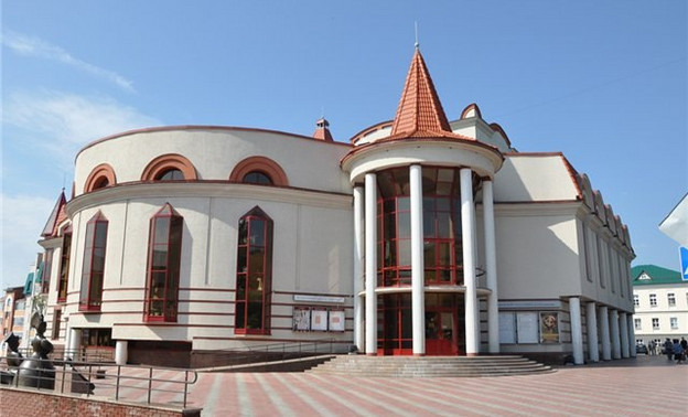 Кировский театр кукол хочет закупить аппаратуру почти на 4 миллиона рублей