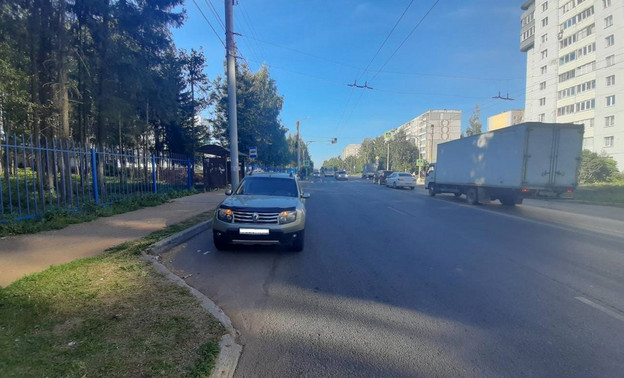 В Кирове водитель Renault Duster сбил 14-летнего велосипедиста