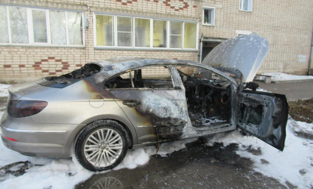 Житель Котельнича устроил поджог двух чужих автомобилей