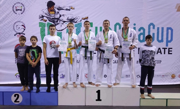 Каратисты из Кирова завоевали медали на международном турнире