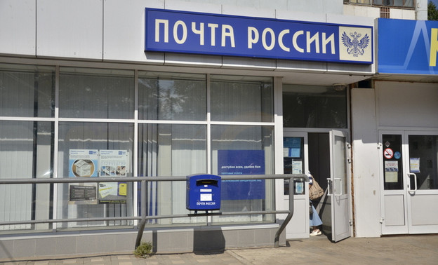 В Вятских Полянах мужчина с булыжником ограбил почтовое отделение
