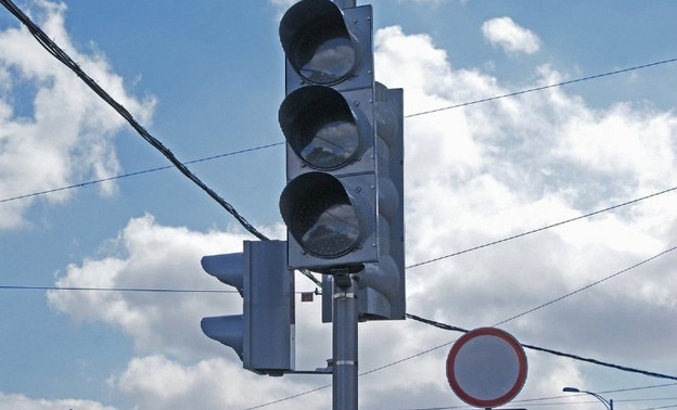 На перекрёстке улиц Красной Звезды и Проезжей временно отключат светофоры
