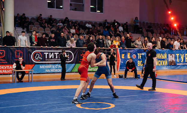 Борцы из Кировской области заняли четыре первых места на всероссийском турнире