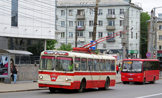 Остановку у ЦУМа перенесут