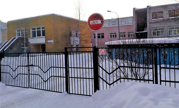Главе администрации Кирова внесли представление из-за протекающей крыши детского сада