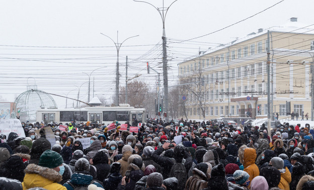 Дело о взыскании денег с организаторов кировских акции в поддержку Навального будут пересматривать