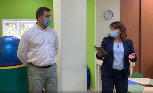 В кировском Центре социальной помощи семье и детям врачи рассказали, как оказать первую помощь ребёнку