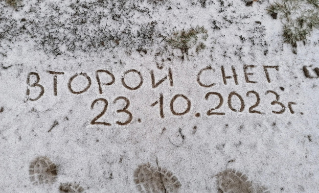 Районы Кировской области завалило снегом. Фото