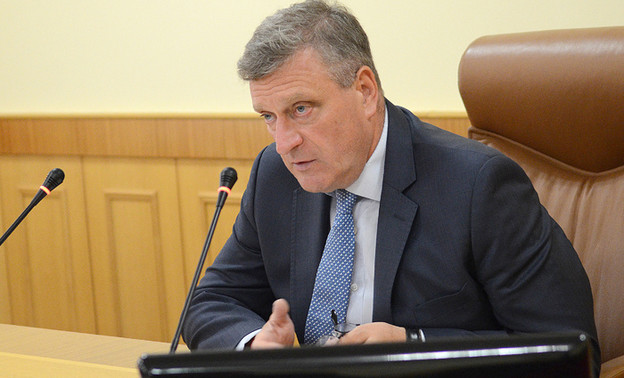 Врио губернатора Кировской области провёл первое совещание