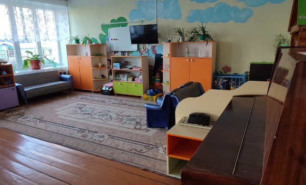 Сотрудников дошкольных учреждений Кирова могут освободить от родительской платы за детский сад