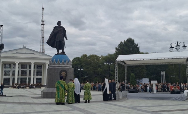 В Кирове официально открыли памятник Александру Невскому