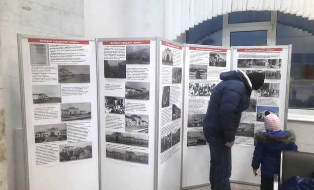 На железнодорожном вокзале в Кирове открылась историческая выставка