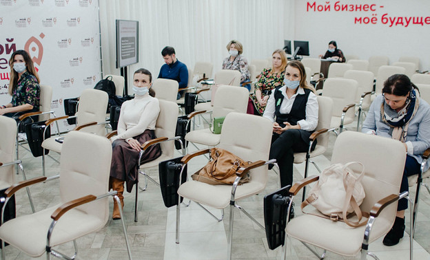 В Кирове прошёл бесплатный семинар по налогообложению для самозанятых