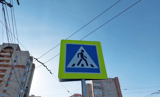 В Кирове начали проверять пешеходные переходы у школ