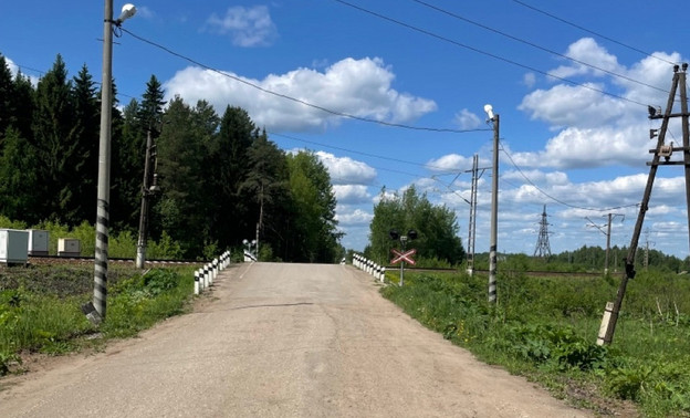 В Кирово-Чепецком районе на ж/д переезде ограничат движение
