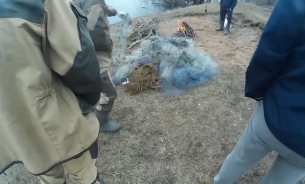 Активисты сняли и уничтожили 3 километра браконьерских сетей (видео)