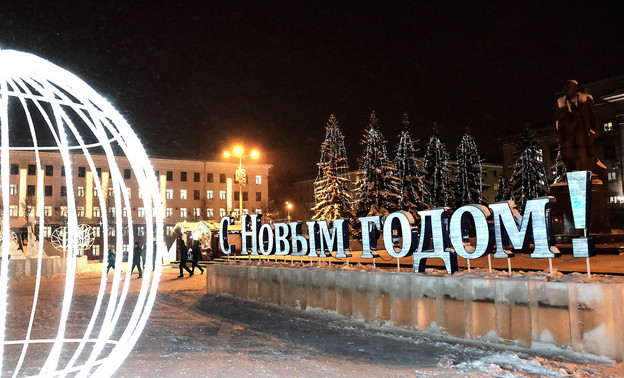 Охранять порядок в новогоднюю ночь будут две тысячи кировских полицейских