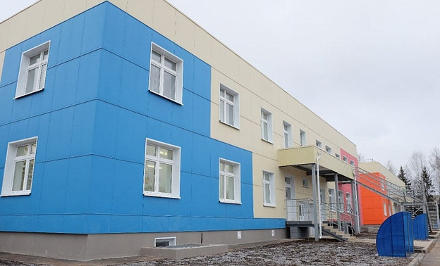 В Котельниче открыли новый детский сад с бассейном
