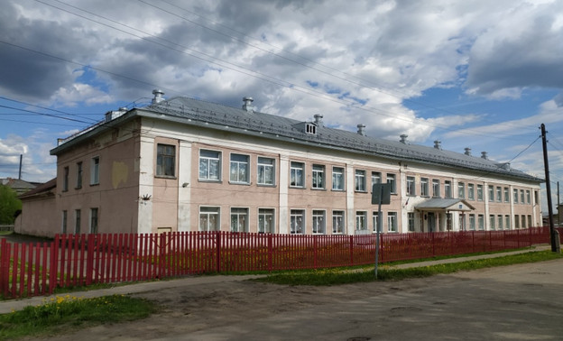 В Мурашинском районе планируют капитально отремонтировать школу