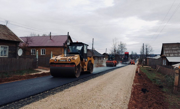 В Кировской области отремонтируют более 240 км дорог
