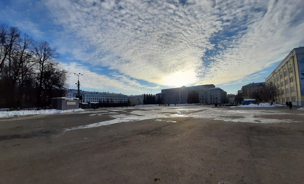 24 марта кировчане смогут пройти флюорографию на Театральной площади