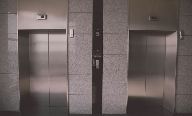 В Кировской области заменят почти 600 лифтов в 2020 году