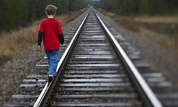 В Кировской области грузовой поезд сбил 11-летнего мальчика