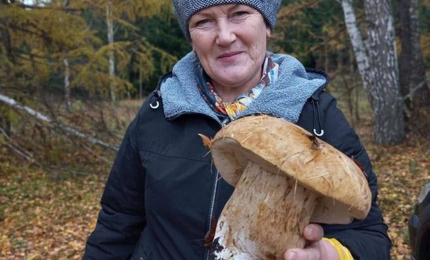 Жительница Башкирии нашла в местном лесу белый гриб весом 1 кг