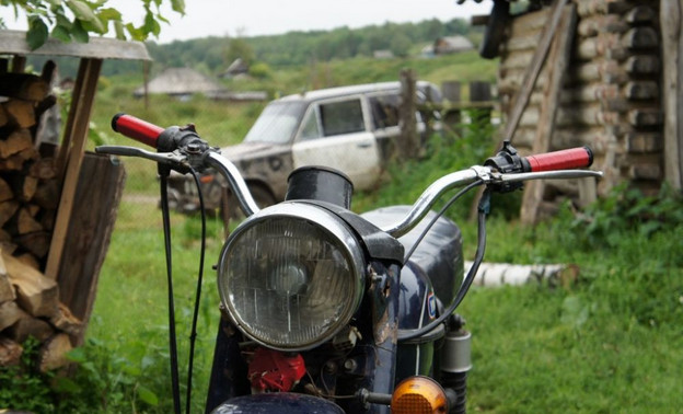 Двух подростков из посёлка Суна отправили на лечение у психиатра за угон мотоцикла