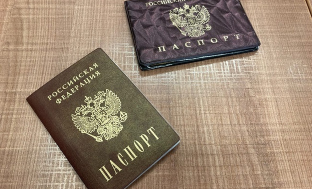 В Госдуме рассматривают инициативу украсить паспорт историческими картинками