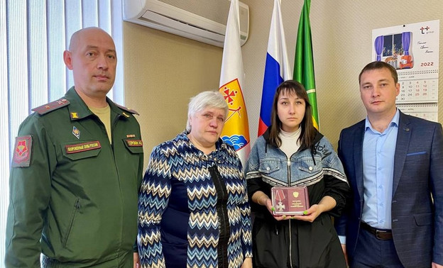 Погибшего на Украине бойца из Котельнича наградили орденом мужества