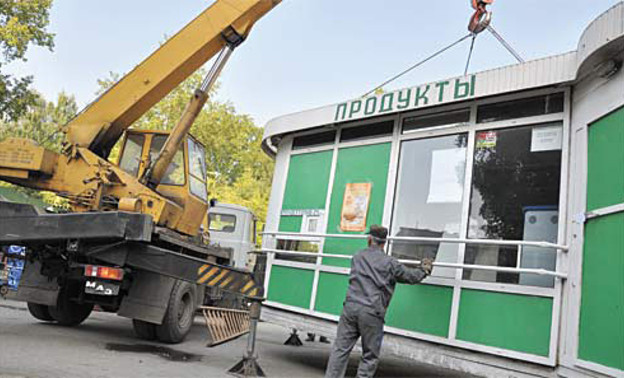 В Кирове за 2015 год было снесено 60 ларьков