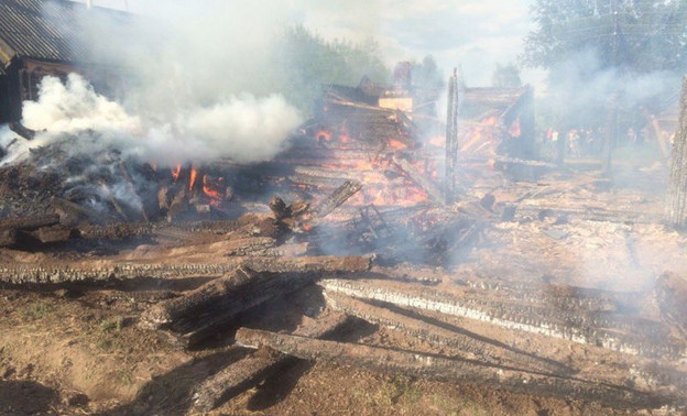 В Кировской области сгорели три жилых дома