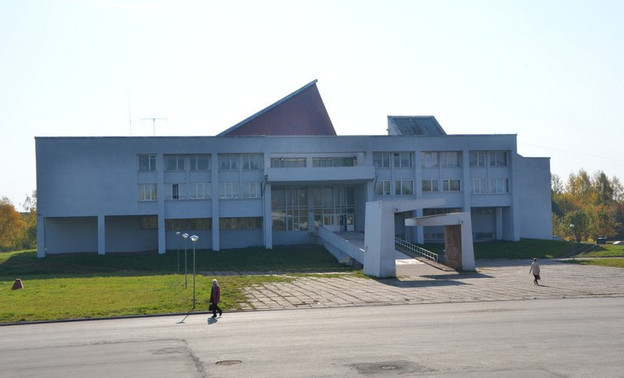 Дворец пионеров в Кирове отремонтируют за 2,6 млн рублей