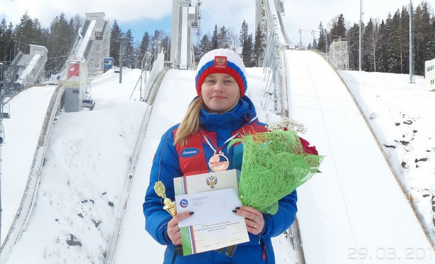 Кировчанка выиграла этап Кубка России по прыжкам на лыжах с трамплина