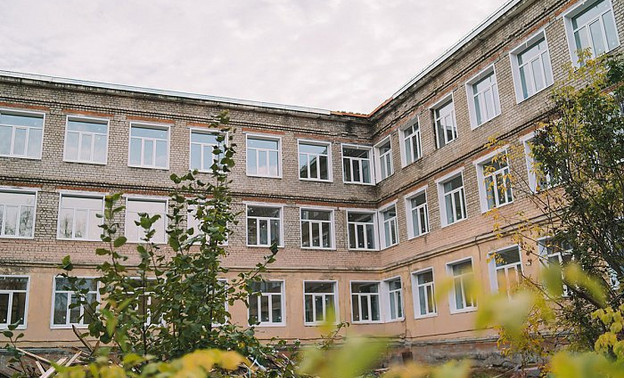 Прокурор Кировской области поручил провести проверку по факту сорвавшегося капремонта школы в Кирово-Чепецке