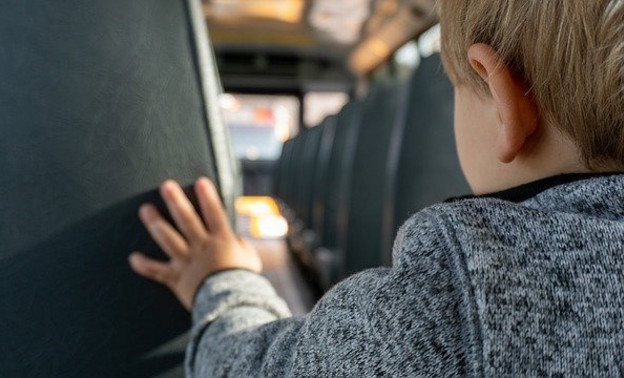 Двух детей высадили из автобуса в Дороничах из-за неоплаченного проезда
