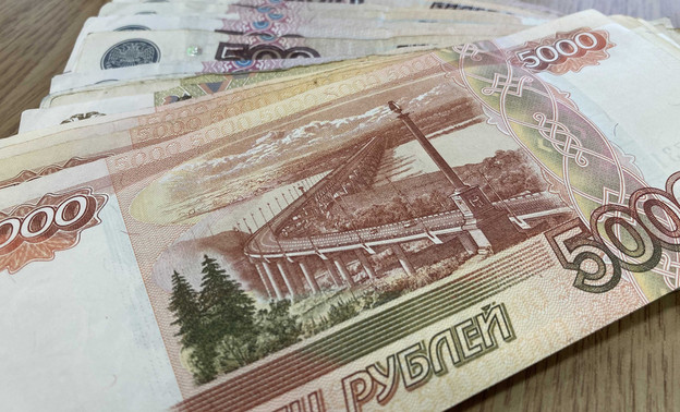 Ветеранам Великой Отечественной войны хотят поднять выплаты до 75 тысяч рублей