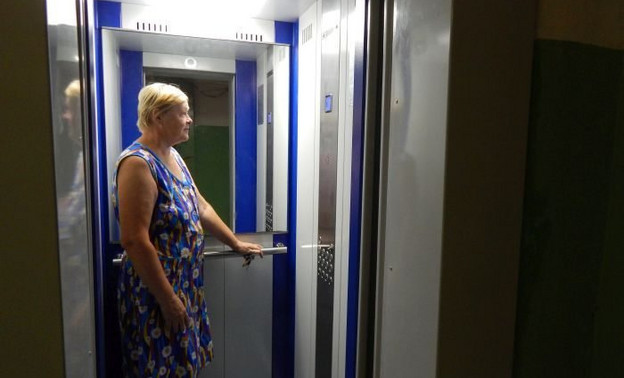 Прокуратура начала проверку из-за неработающего лифта после капремонта
